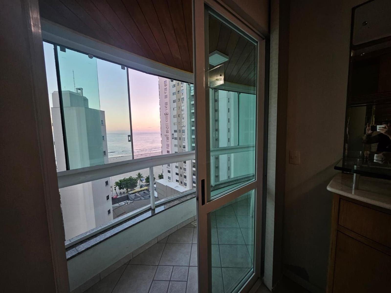 Apartamento Curta! | 172 | Quadra Mar | 3 Quartos Balneário Camboriú